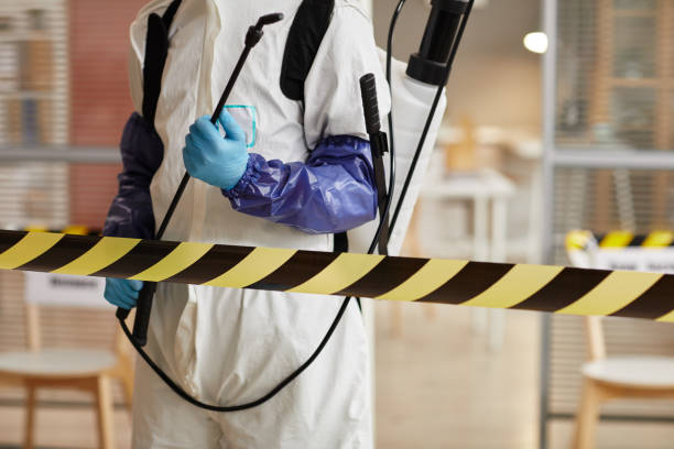 Professional Drug Lab Cleanup technician working in Hinsdale, IL